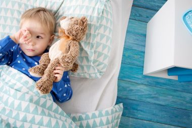 Signs Your Toddler is Not Ready for a Bed